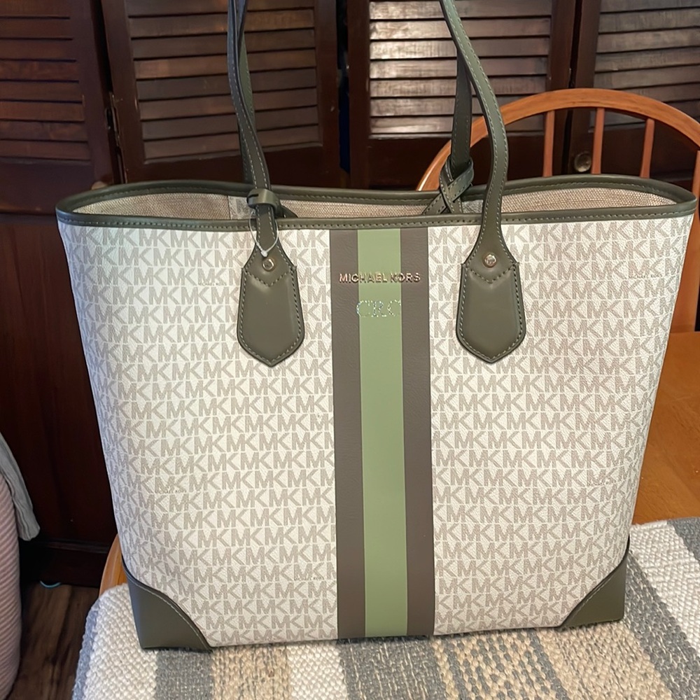 New. Never used. Plastic tags still attached.